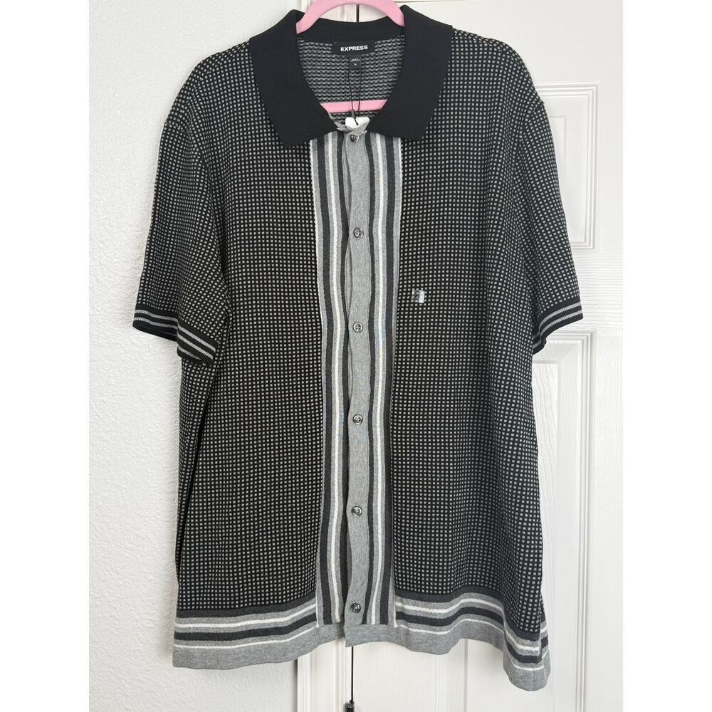 Express NWT Men’s Knit Button Front Sweater XL Black Gray Modern